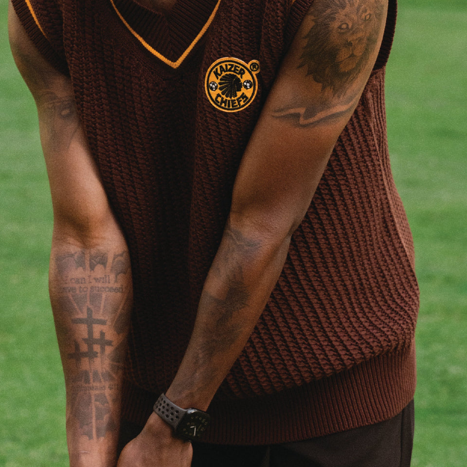 Kaizer Chiefs Heritage Crochet Vest-Chocolate